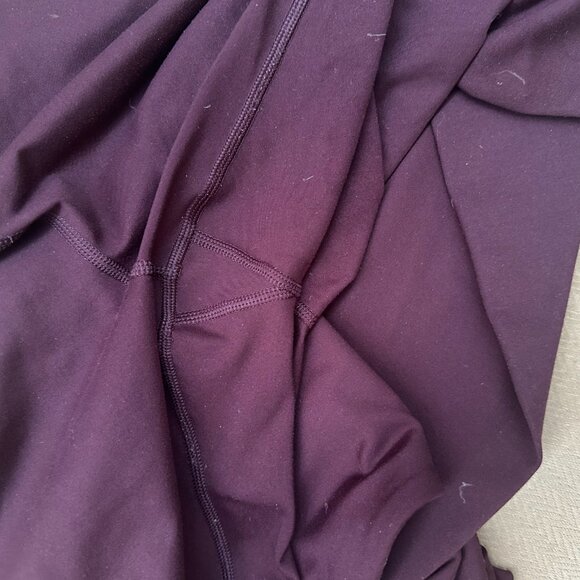GapFit GAP Burgundy Workout Leggings Tights Size L with POCKETS - Picture 3 of 3
